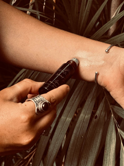 Gaia natural parfum oil - Shalah Skin