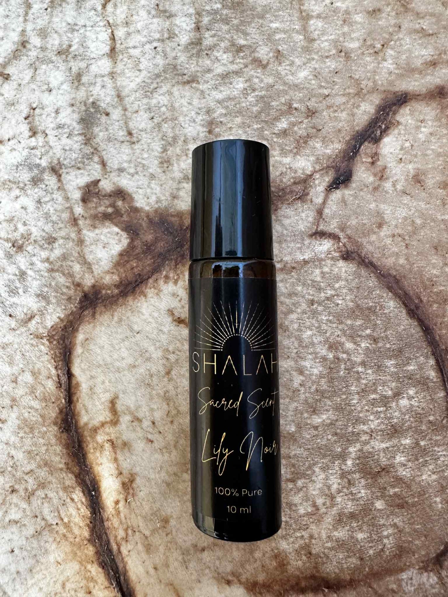 Lily Noir 100% pure parfum oil